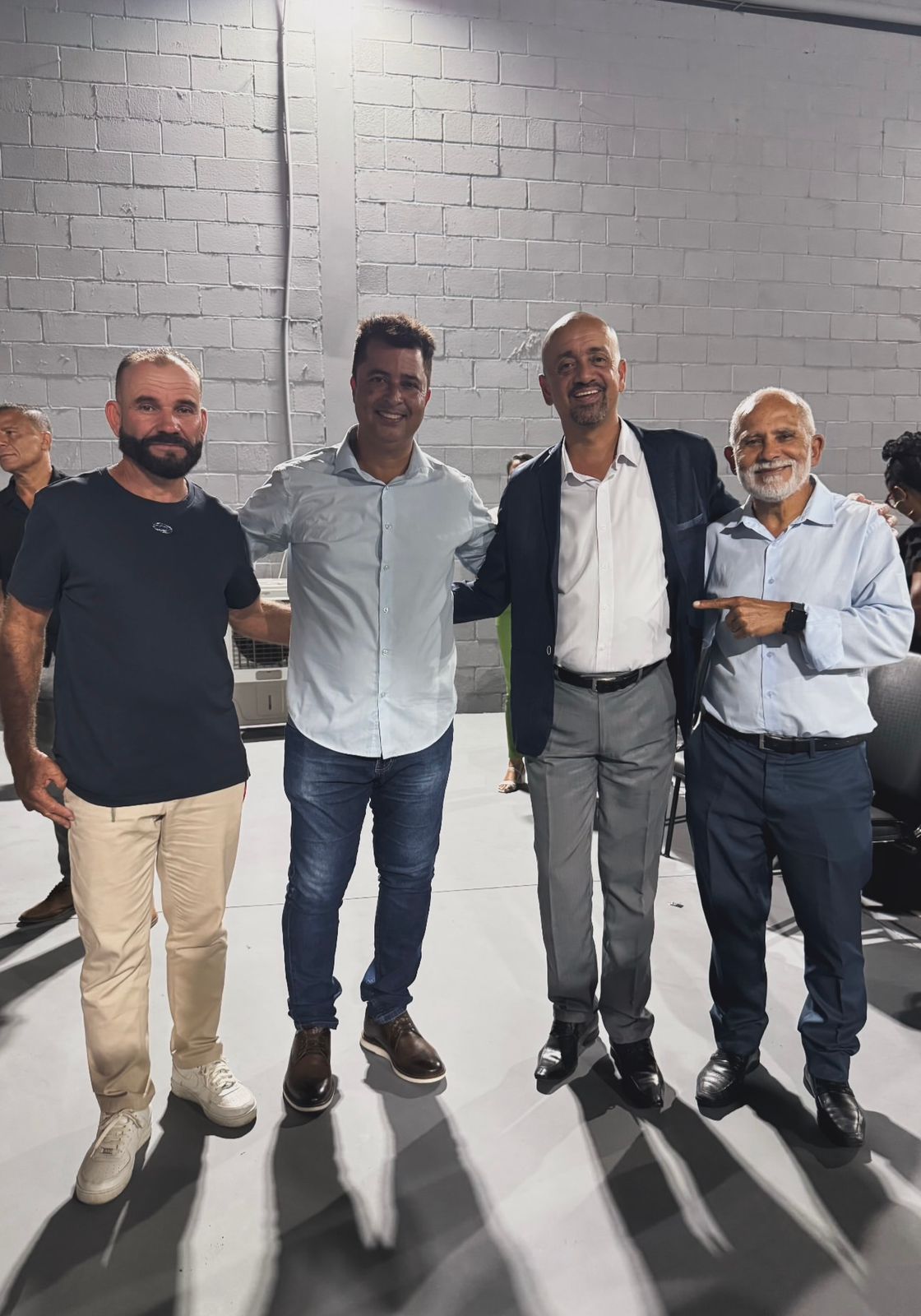 Momento especial da Igreja Embaixada - foto 1